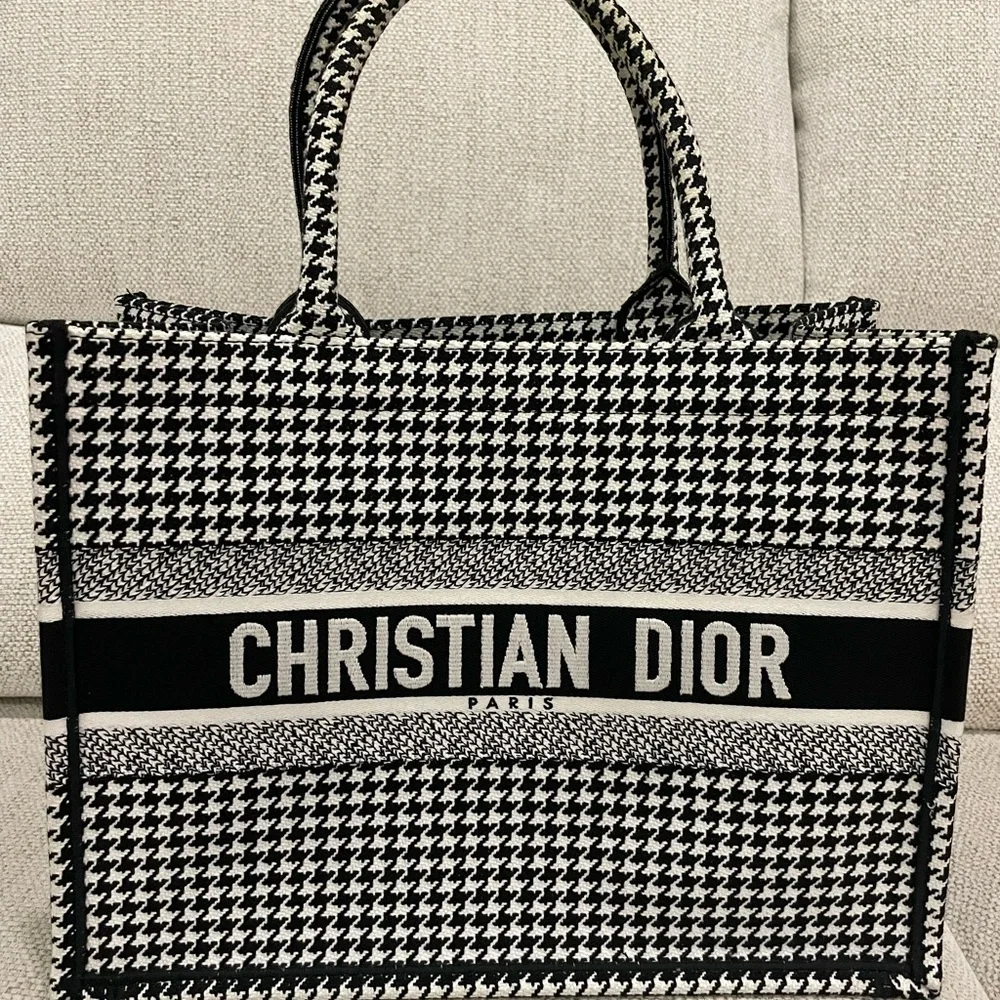 Dior small book tote - Picture 2 of 11
